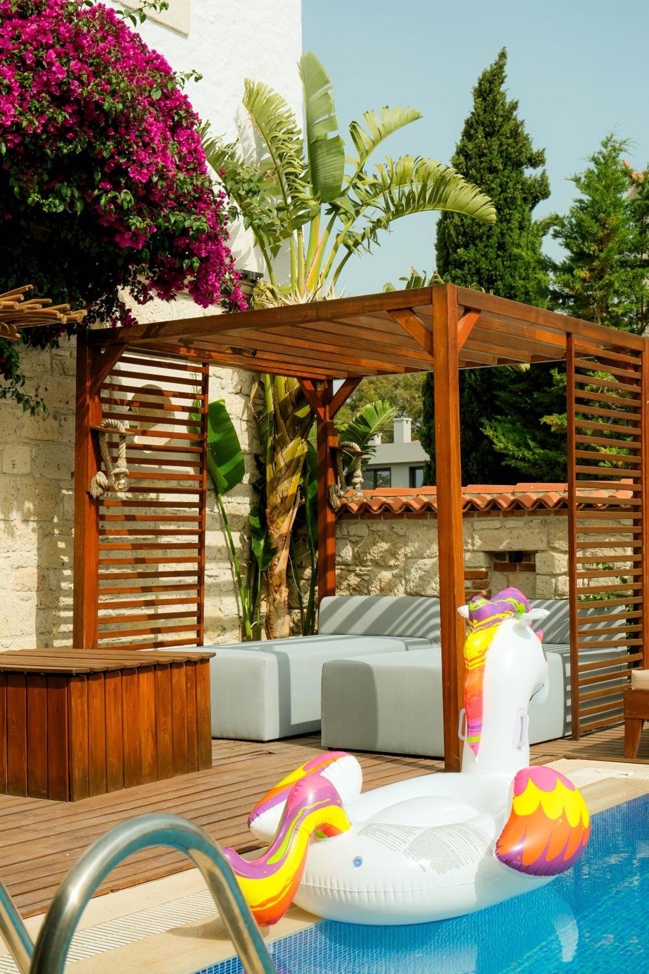 Alacati Limonaia Hotel エクステリア 写真