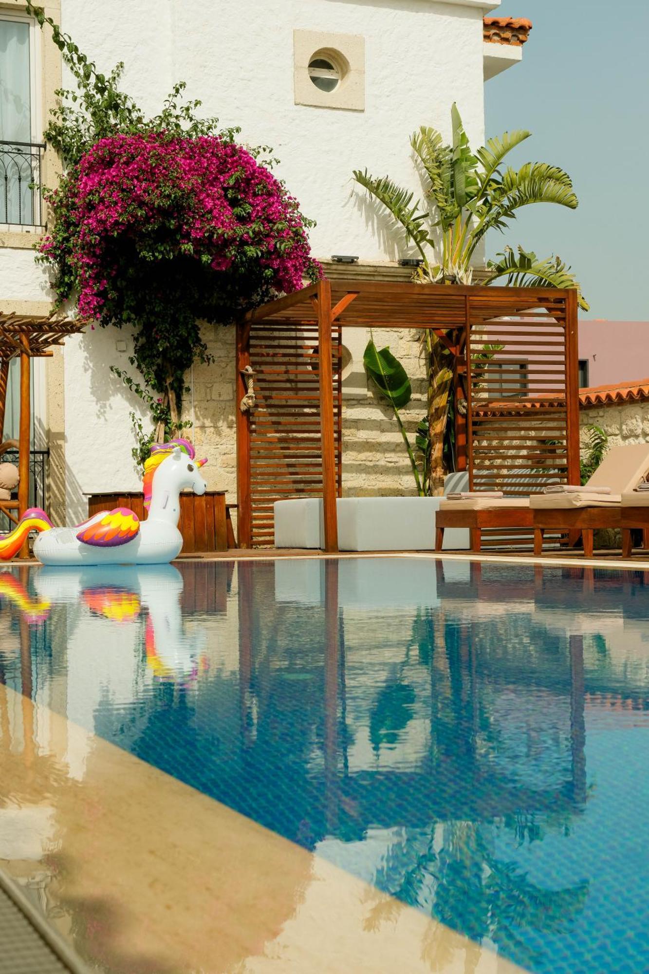 Alacati Limonaia Hotel エクステリア 写真