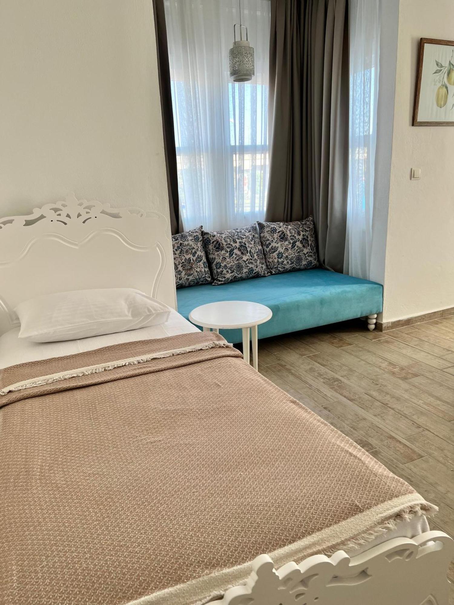 Alacati Limonaia Hotel エクステリア 写真