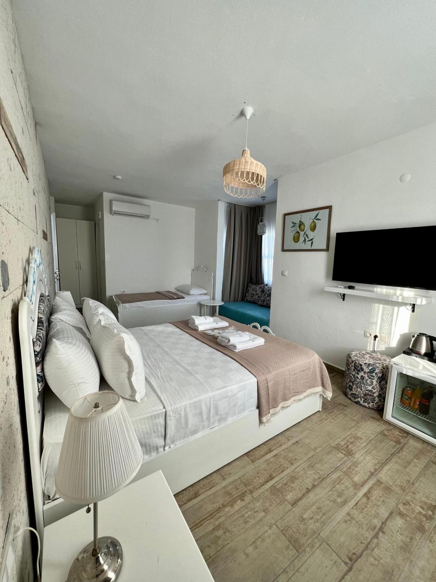Alacati Limonaia Hotel エクステリア 写真